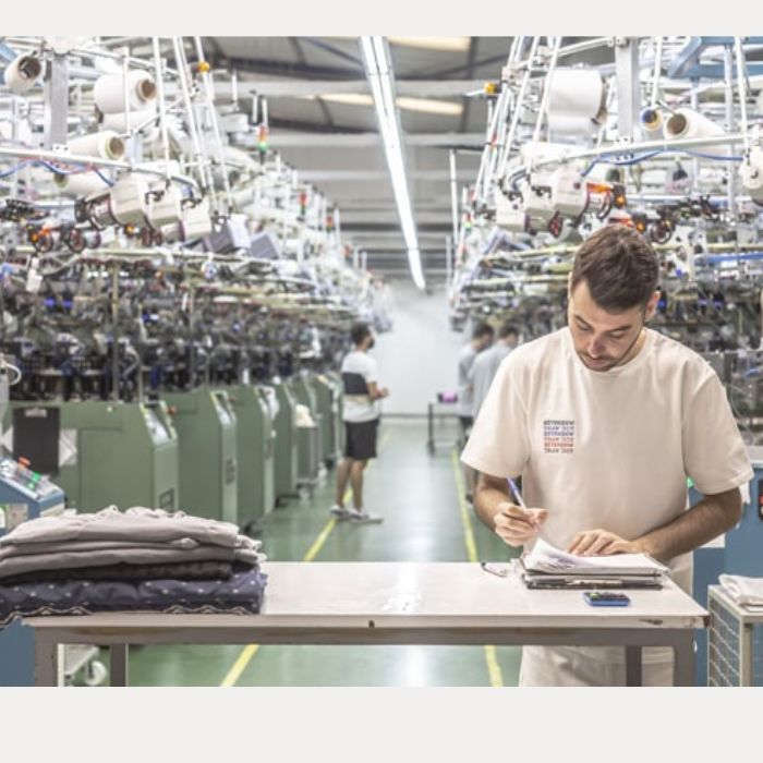 investigating-the-world-of-italy-clothing-manufacturers-2